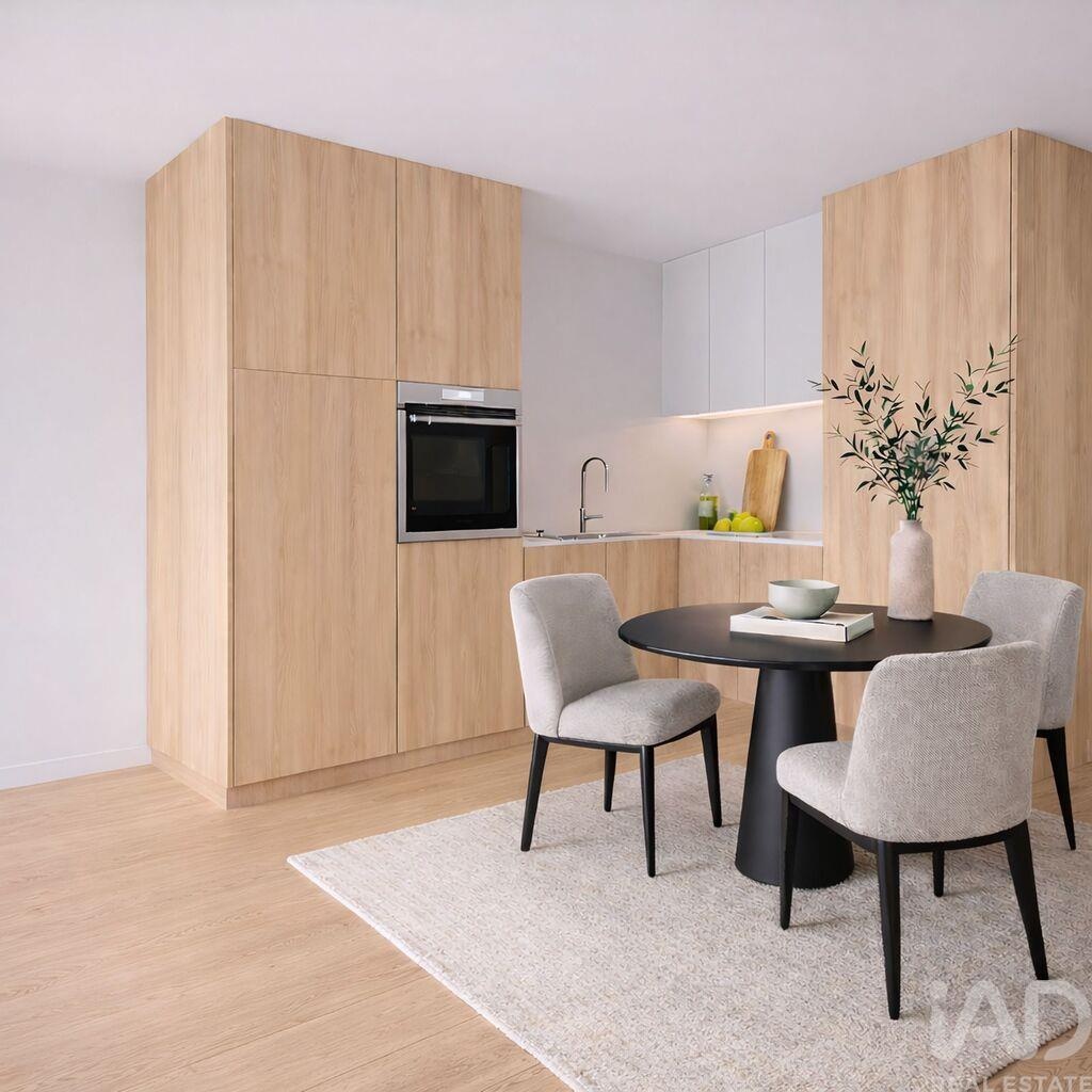 Apartment in Paranhos - Image 4