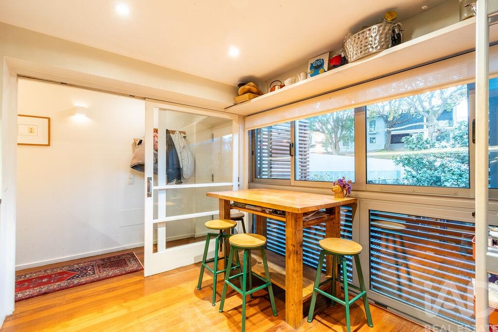 House in Lordelo do Ouro - Image 3