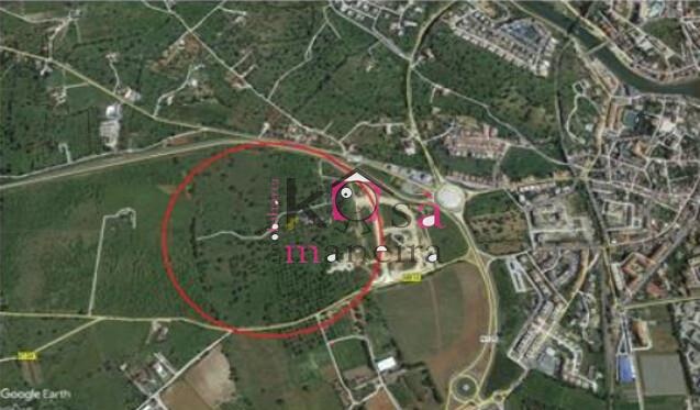 Terreno Urbano para empreendimentos em Tavira, Algarve.