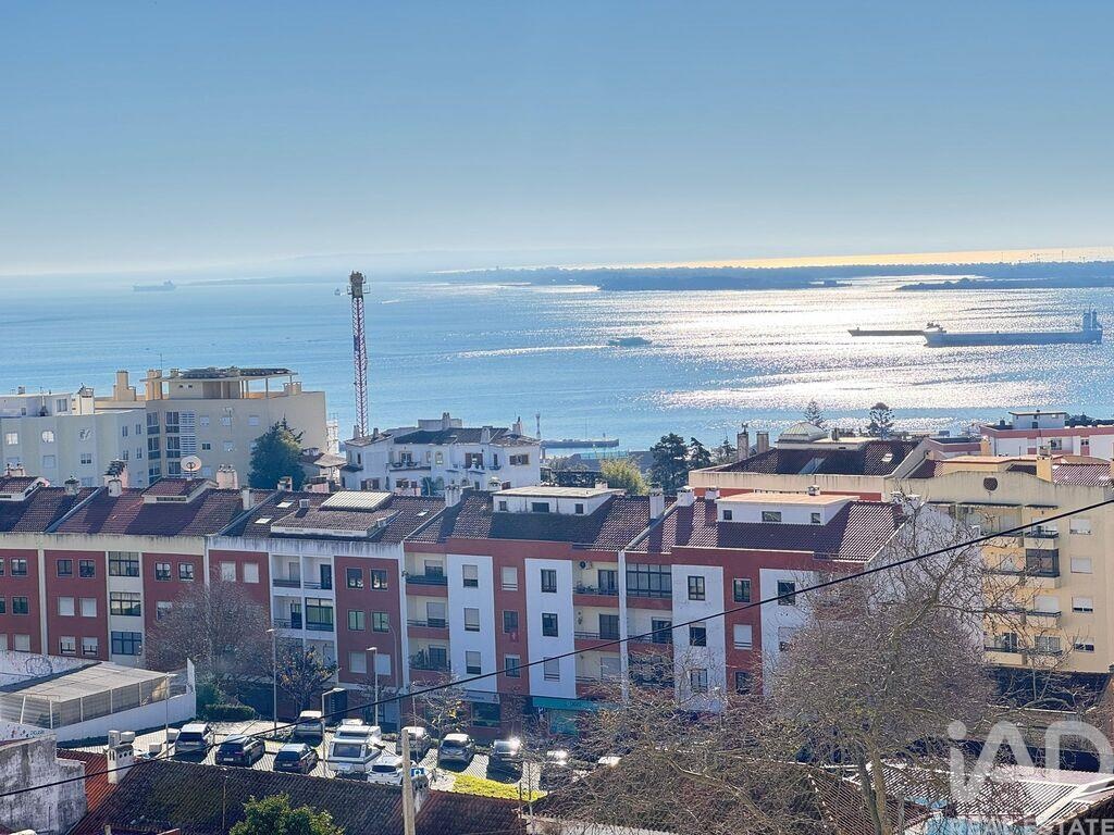 Apartment in Setubal - Image 3