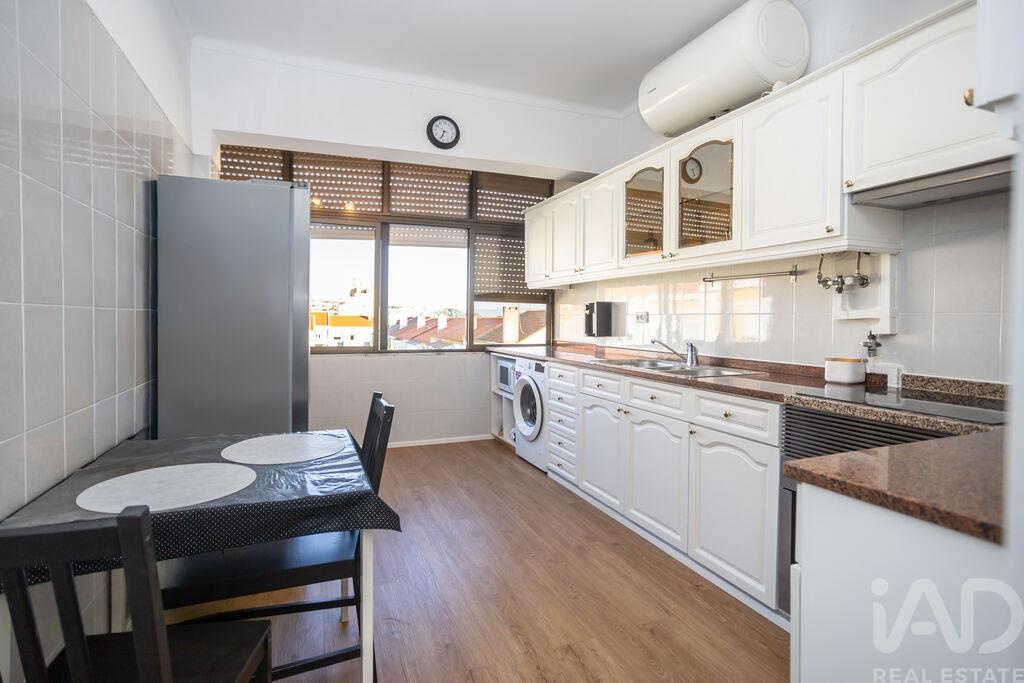 Apartment in Barreiro - view 1