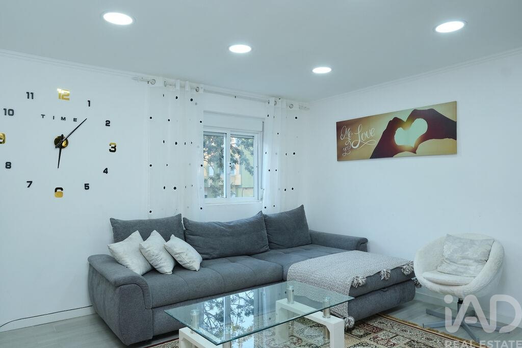 Apartment in Setubal (Sao Sebastiao) - Image 2