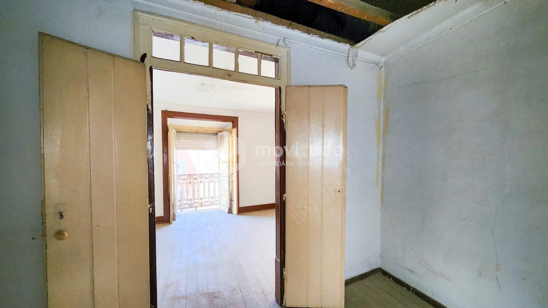 Parte Trazeira da 3ª Sala Vista Frente Piso 1 Prédio de Alverca
