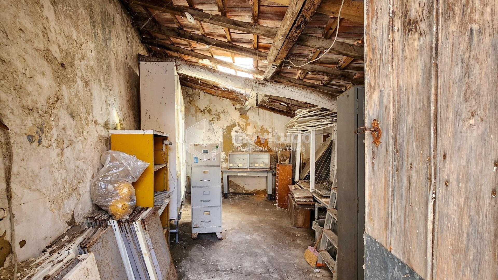 Arrumos Prédio Alverca