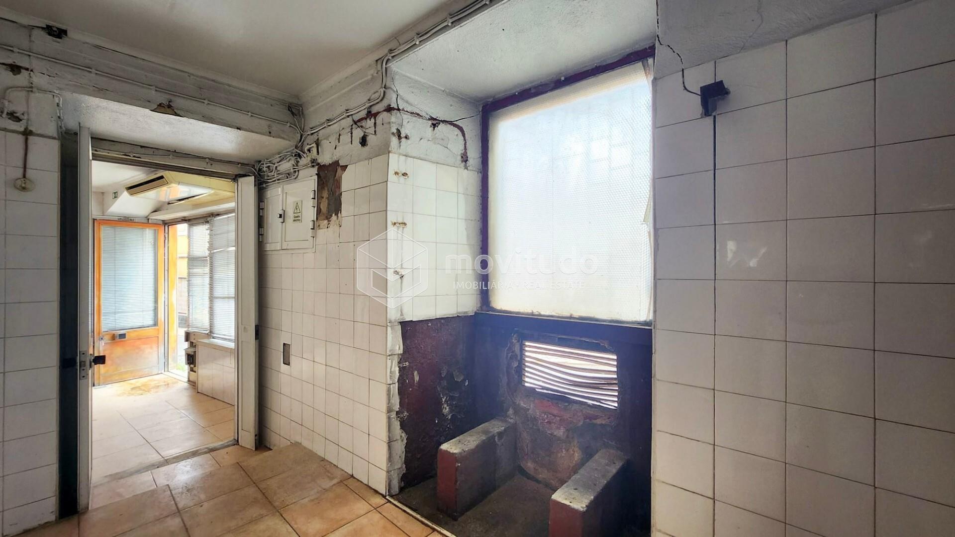 2ª Sala RC Janela Prédio Alverca