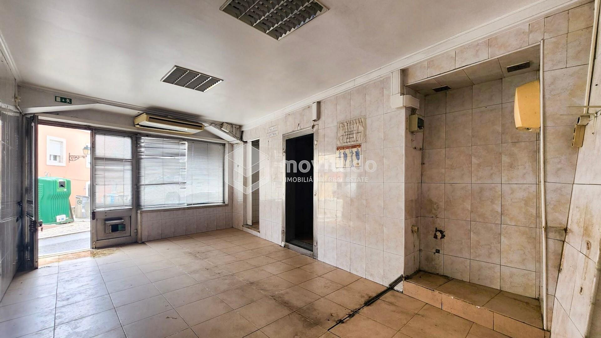 1ª Sala RC Montras Prédio Alverca