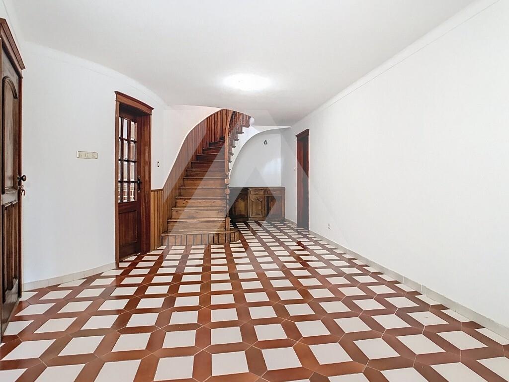 Arrendamento - Moradia T3 no Centro de Ovar - Com Garagem