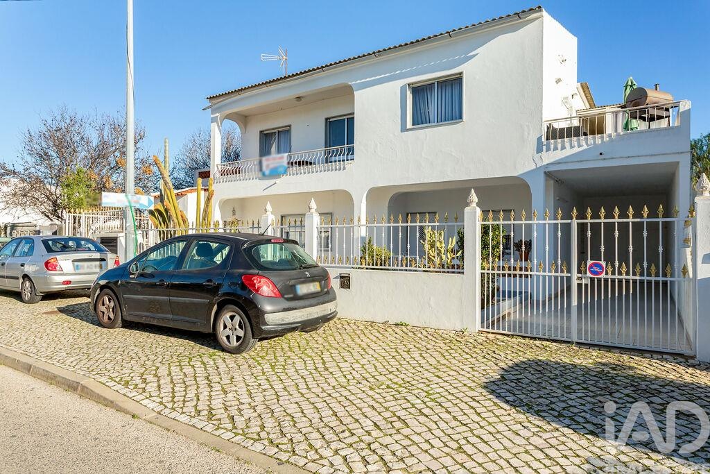 House in Ferreiras - view 1