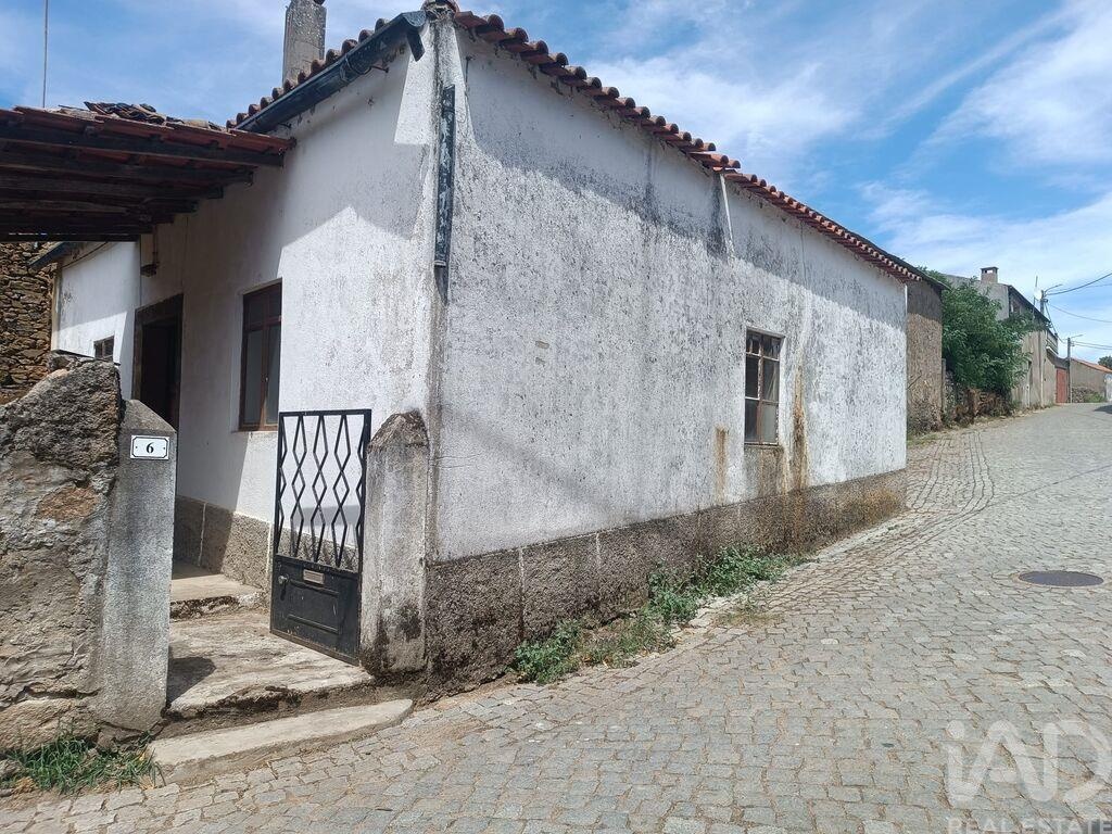 House in Sanhoane - view 1