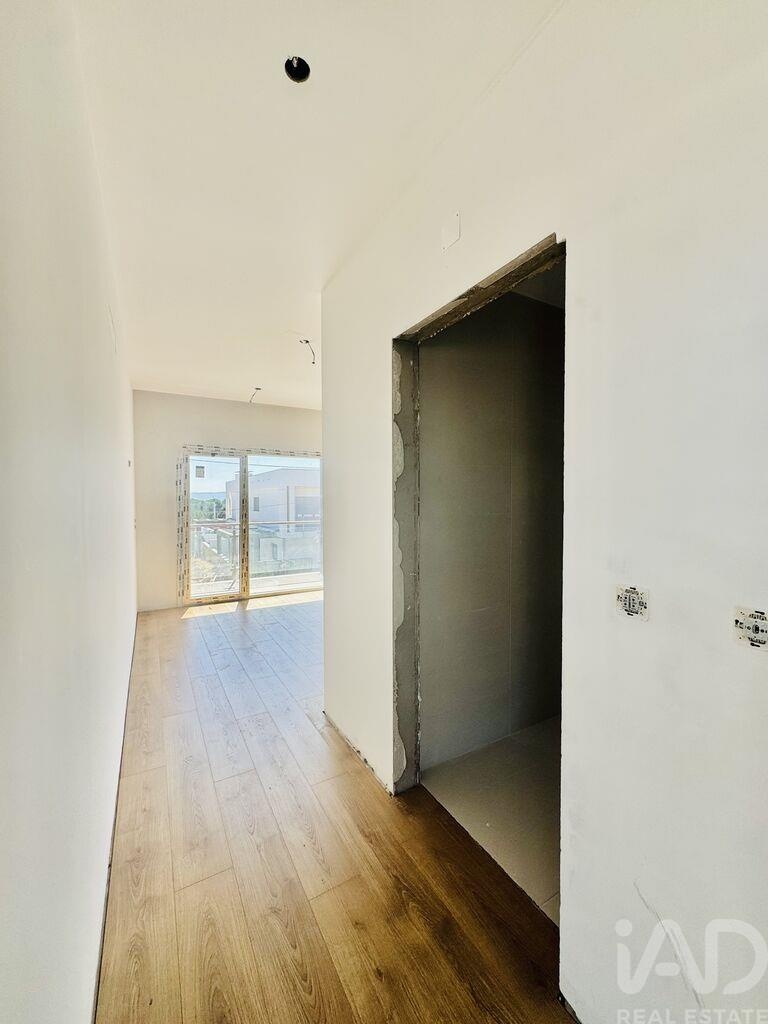 House in Fernao Ferro - Image 2