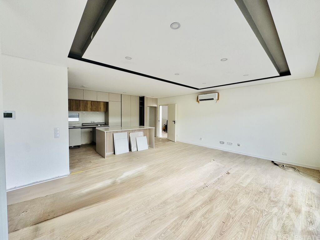 House in Fernao Ferro - view 1