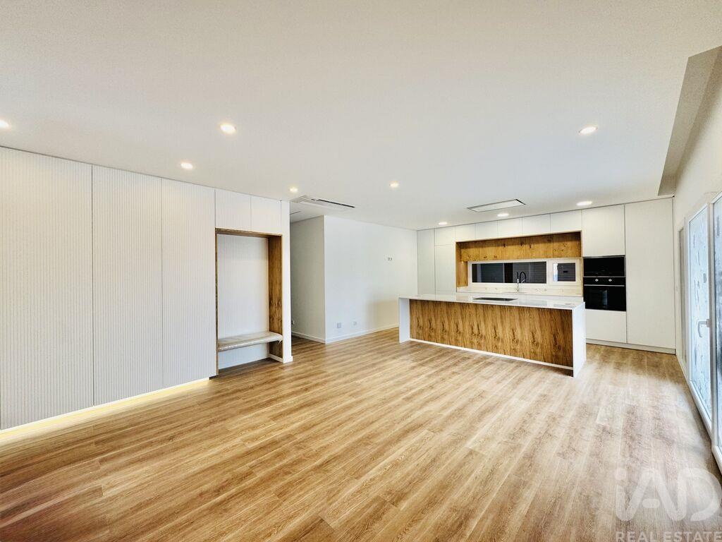 House in Fernao Ferro - view 1