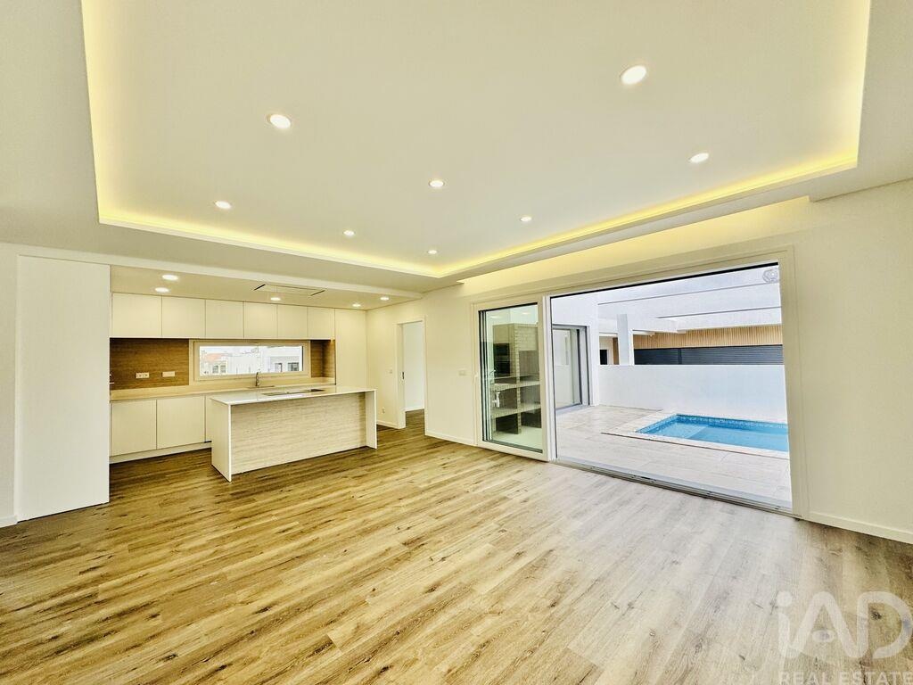 House in Fernao Ferro - view 1