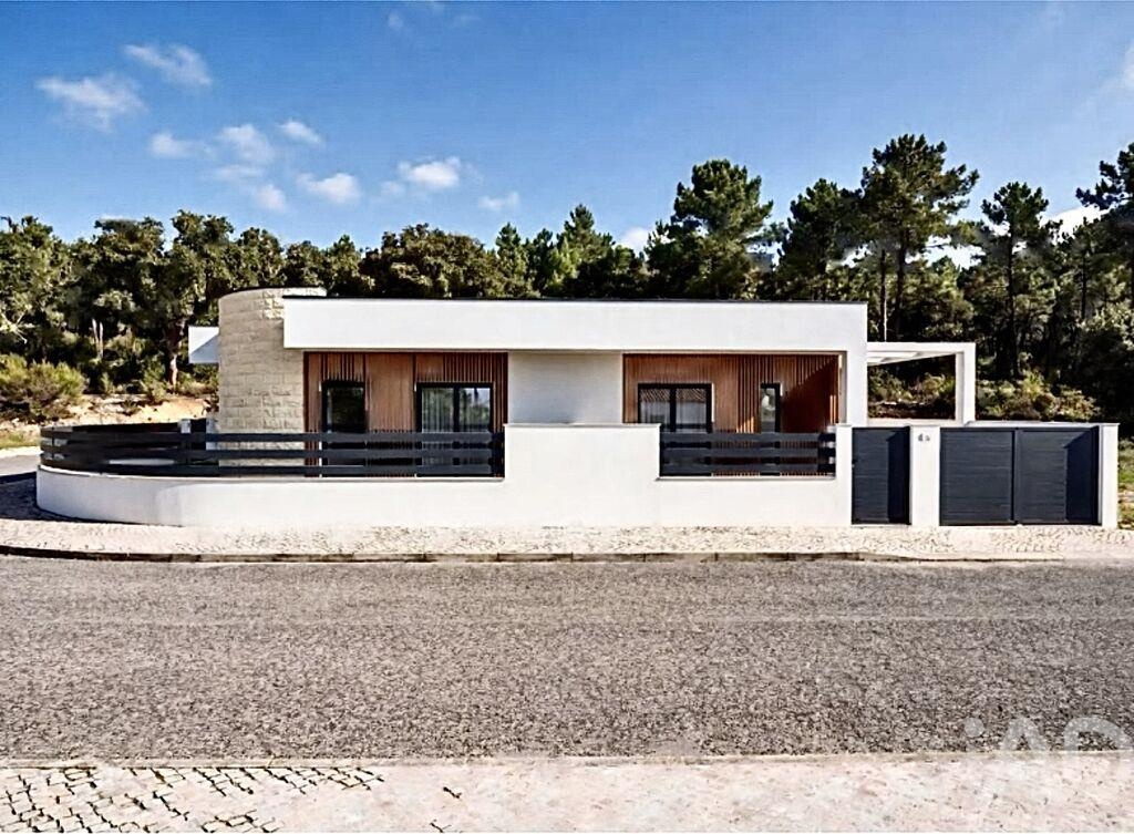 House in Fernao Ferro - view 1