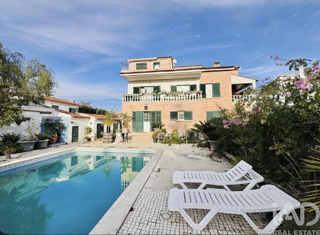 House in Brejos de Azeitao - view 1