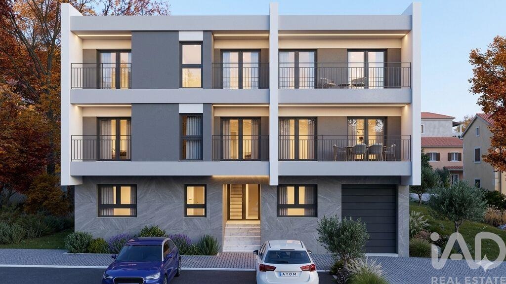 Apartment in Fernao Ferro - Image 4