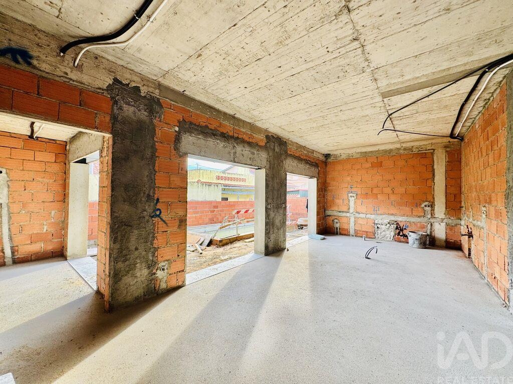 House in Fernao Ferro - Image 2