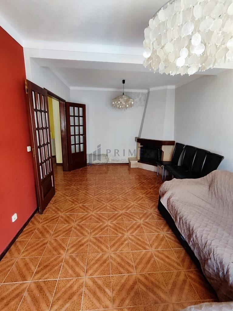 Unmissable Opportunity: 2 Bedroom Apartment in Gala, close to everything!