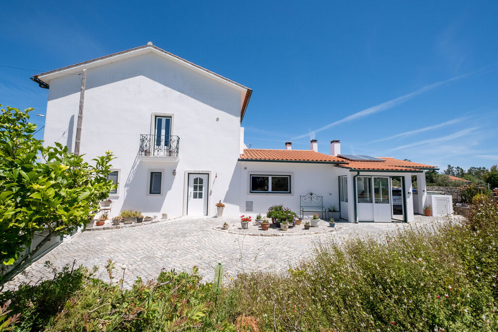 House in Alvorge - view 1