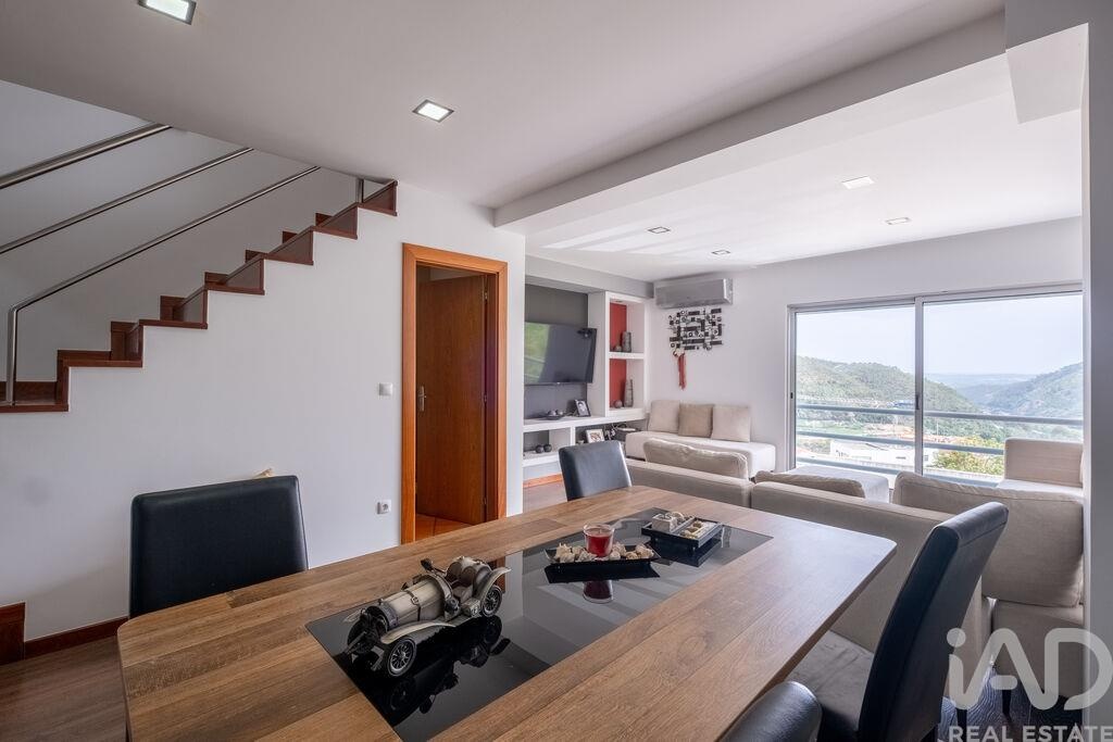 House in Penacova - Image 5
