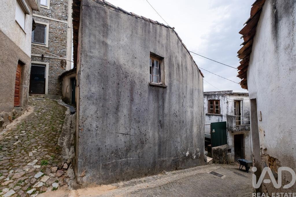 House in Penacova - Image 3