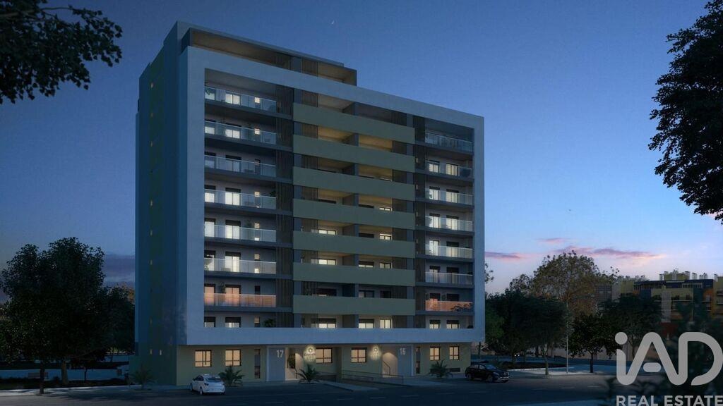 Apartment in Portimao - Image 4