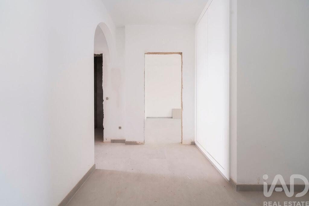 Apartment in Sao Bras de Alportel - Image 4