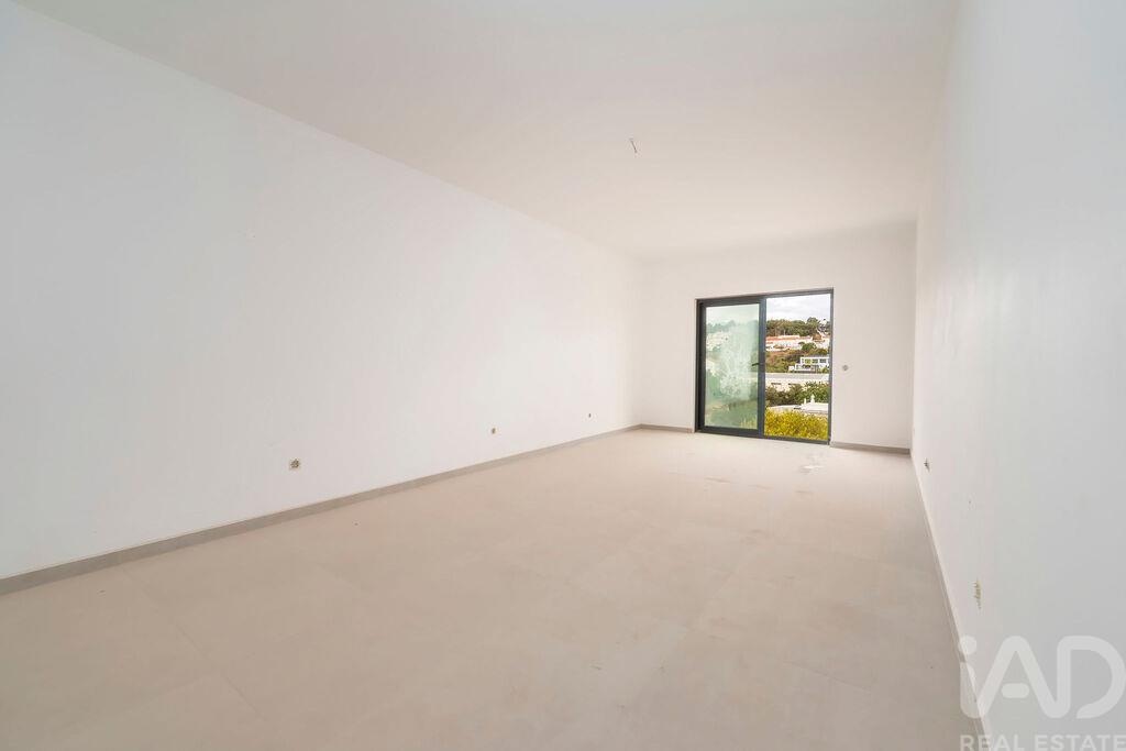 Apartment in Sao Bras de Alportel - Image 4