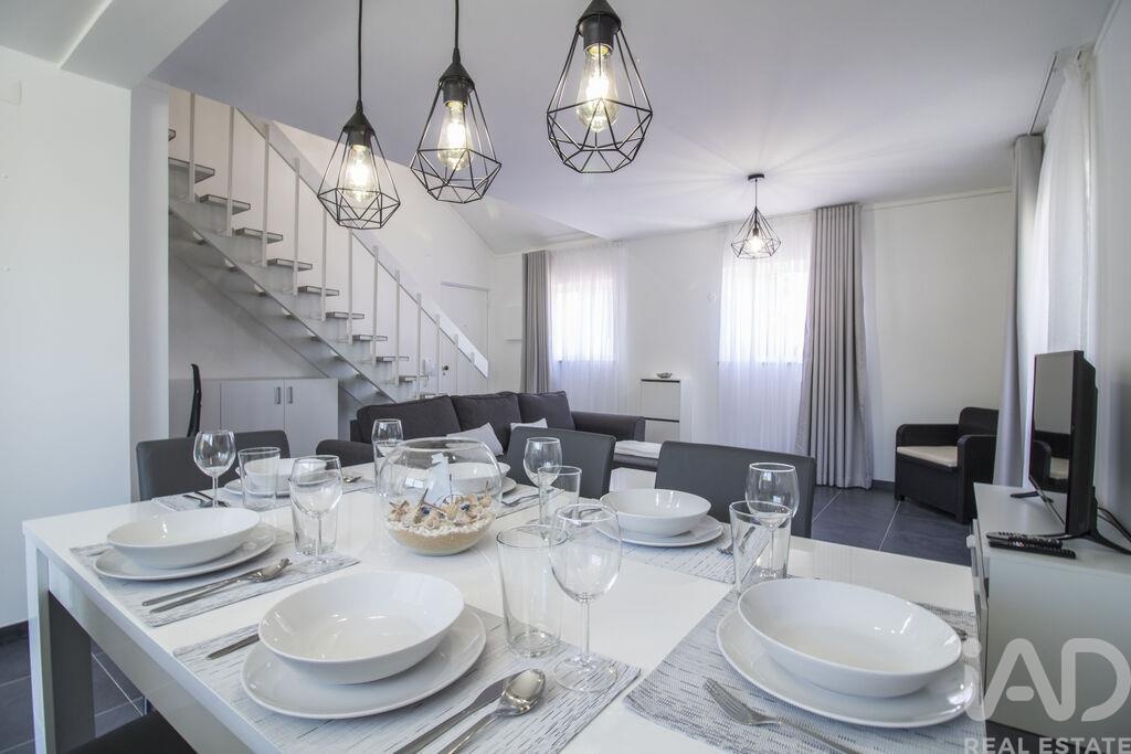 Apartment in Quarteira - view 1