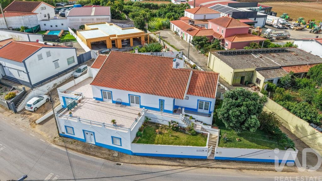House in Lourinha - Image 2