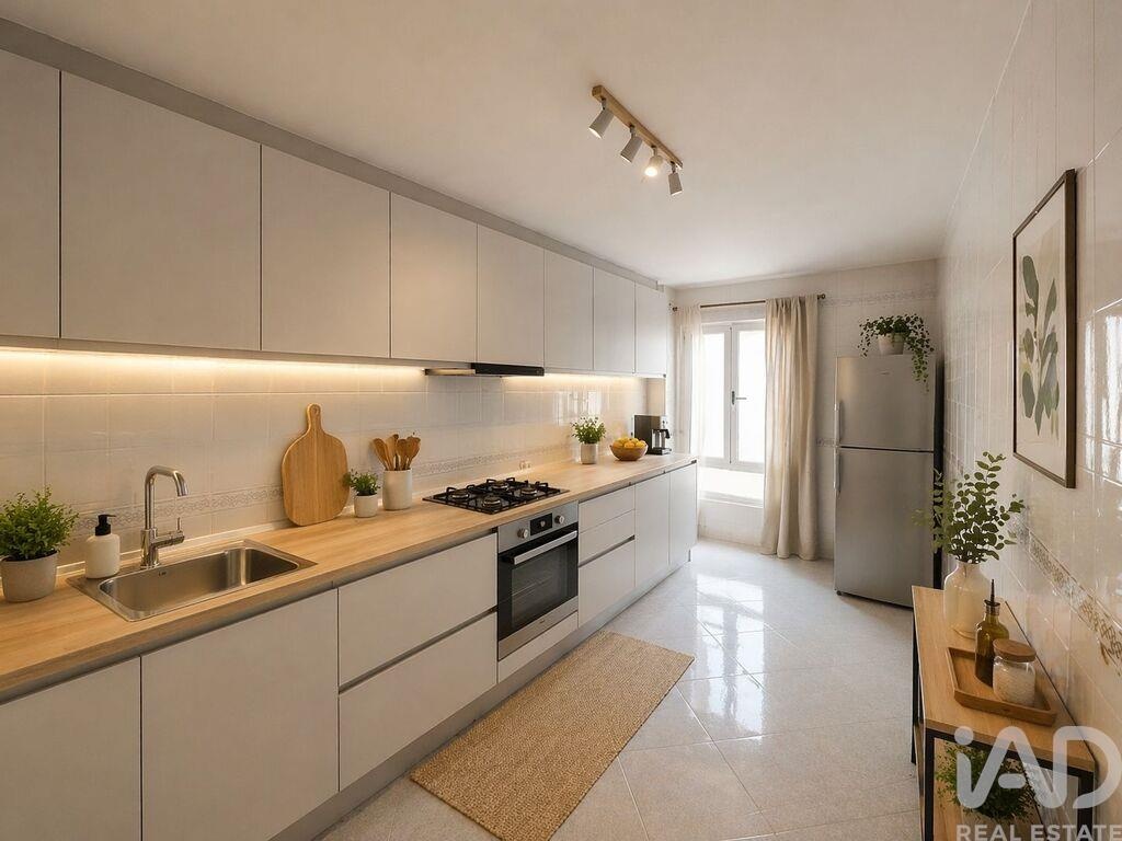 Apartment in Viana do Castelo (Santa Maria Maior) - Image 2