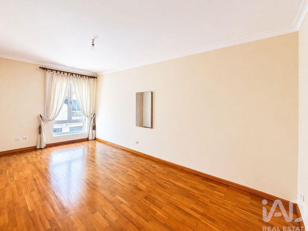 Apartment in Viana do Castelo (Santa Maria Maior) - Image 3
