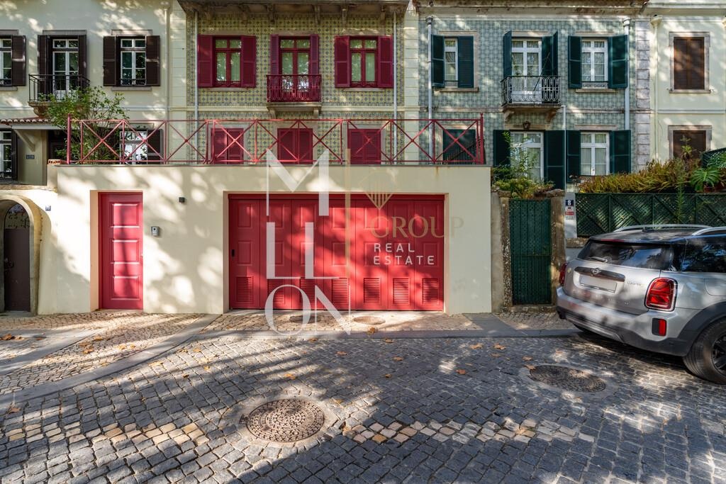 Apartamento T3 Duplex renovado no centro de Sintra