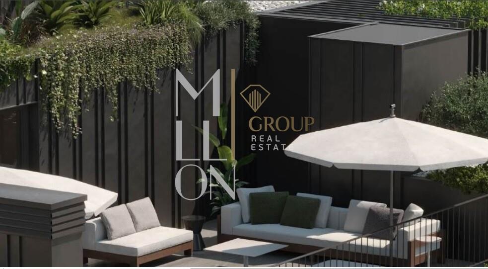 Apartamento T3 com piscina na cobertura, box e varandas enormes em Ramalde