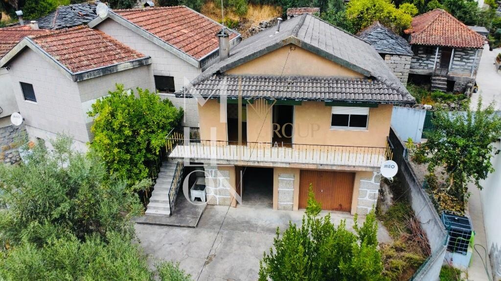 Moradia em Várzea, Abobadela – Amarante