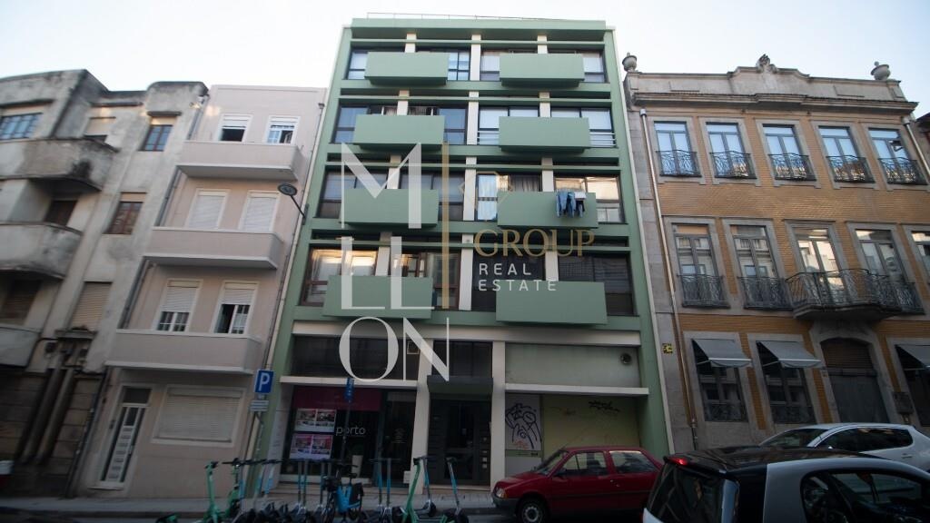 Apartamento reformado de 1 dormitorio en la Rua de Santa Catarina – junto a la plaza Marquês de Pomb