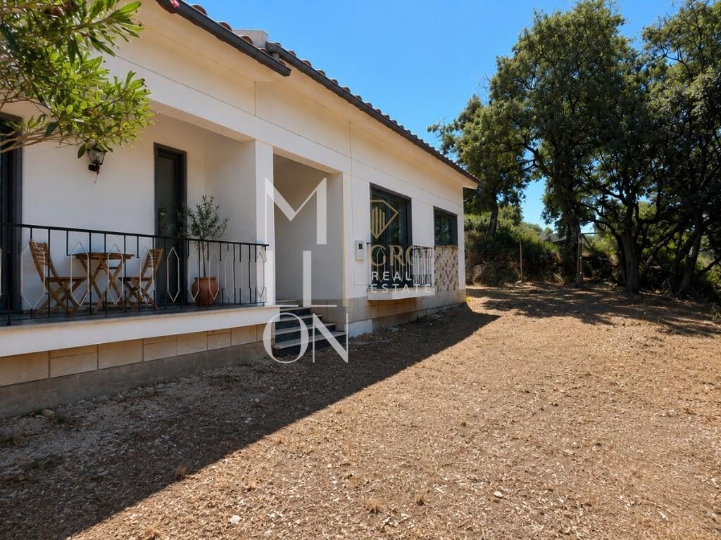 🏡 Moradia Isolada T3 com Terreno de 4500m² – Reguengo do Fetal, Batalha