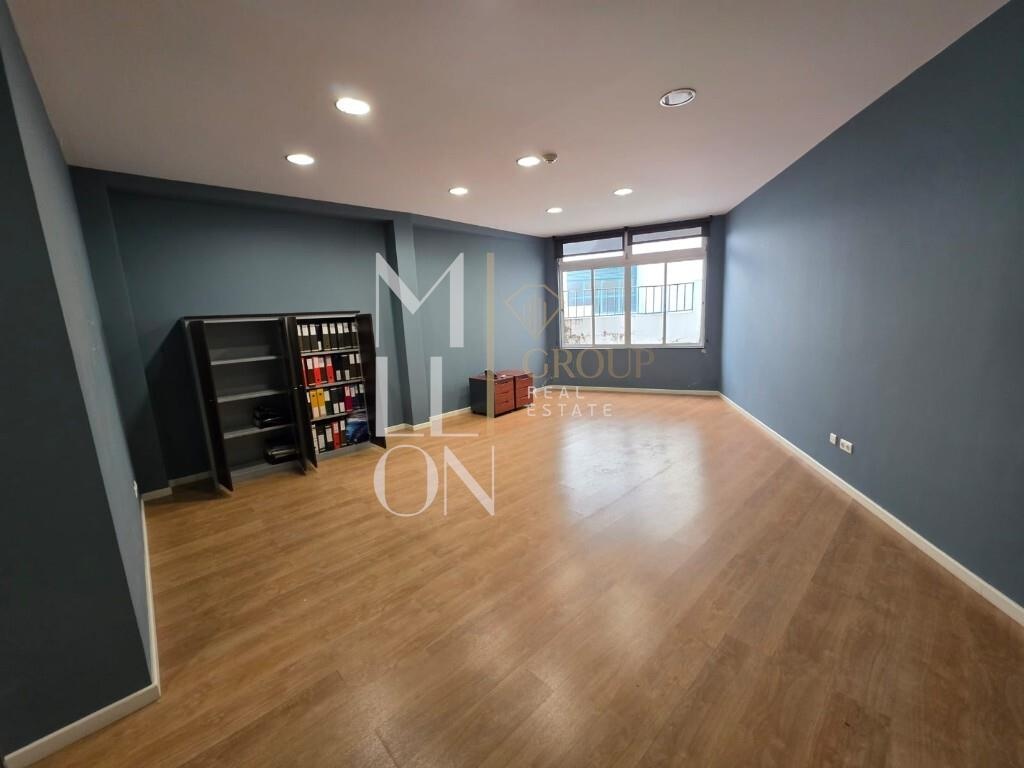 Prédio de Escritórios para Arrendamento no Coração do Funchal