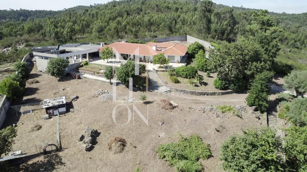 Moradia Distinta para Venda em Paços de Ferreira – Espaço, Conforto e Privacidade Absoluta