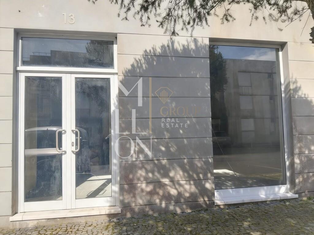 Espaço comercial – Quinta do Castanheiro – Livramento
