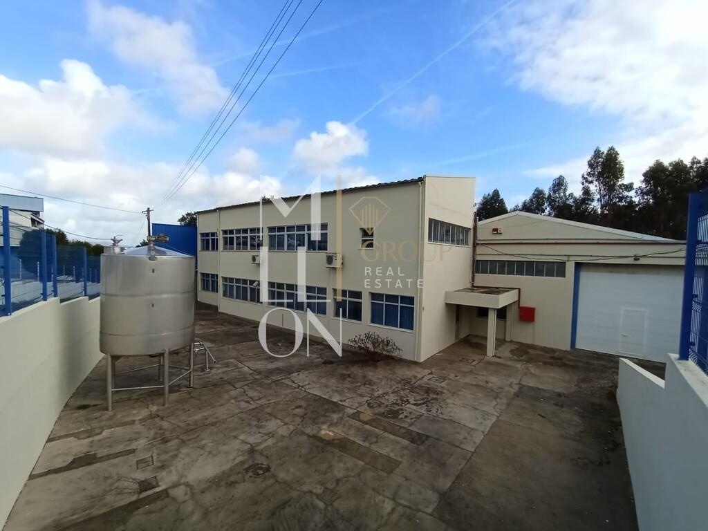 Armazém 1.000 m² Pedroso