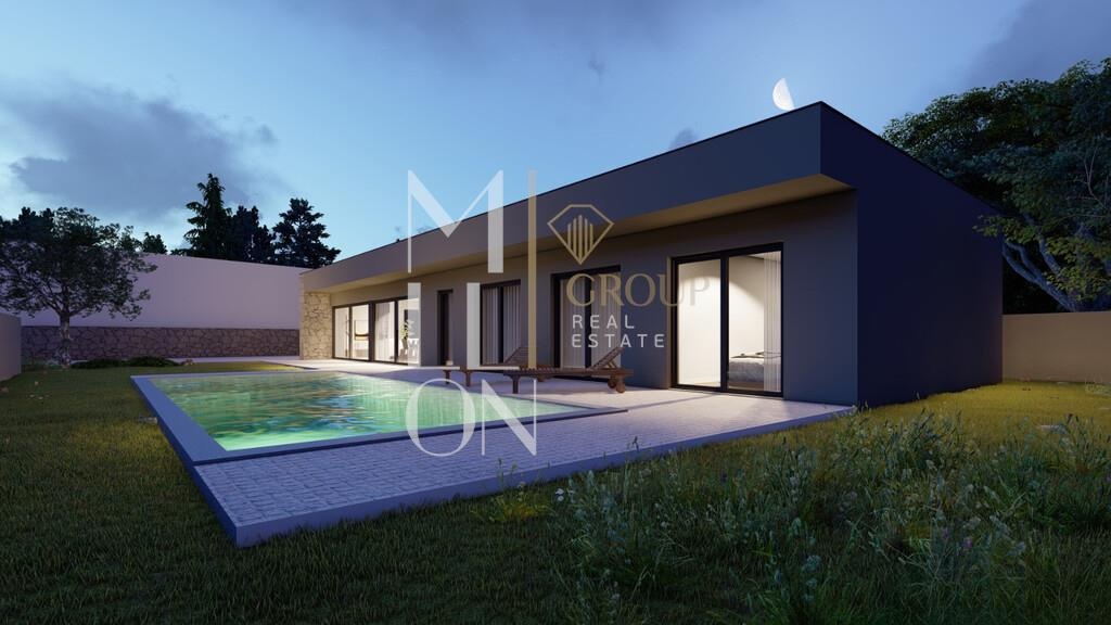 Moradia Moderna com Piscina em Zona Residencial Tranquila – Vila Praia de Âncora