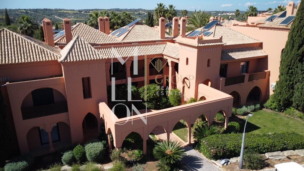 PENTHOUSE DE LUXO T2+1 COM VISTAS PARA O GOLFE E MUITO SOL