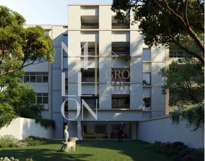 2 bedroom apartment facing Parque do Covelo with parking space and balcony