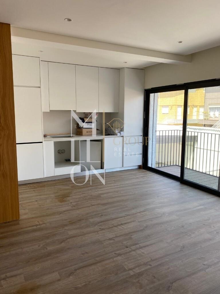 Квартира с 1 спальней в Кашиньясе – 3-я линия моря