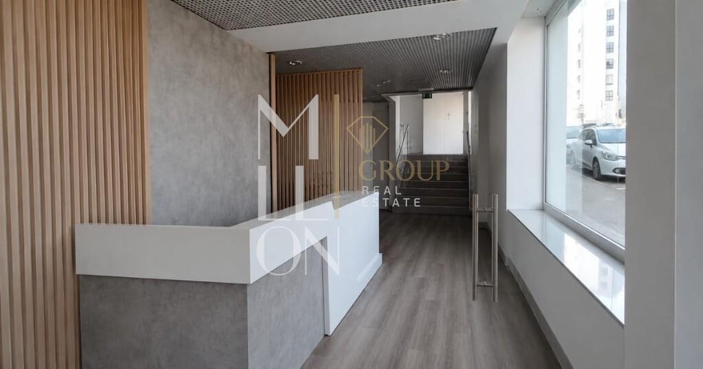 Loja Comercial de Prestígio | 300,40 m² | Rua Pinto Bessa – Porto