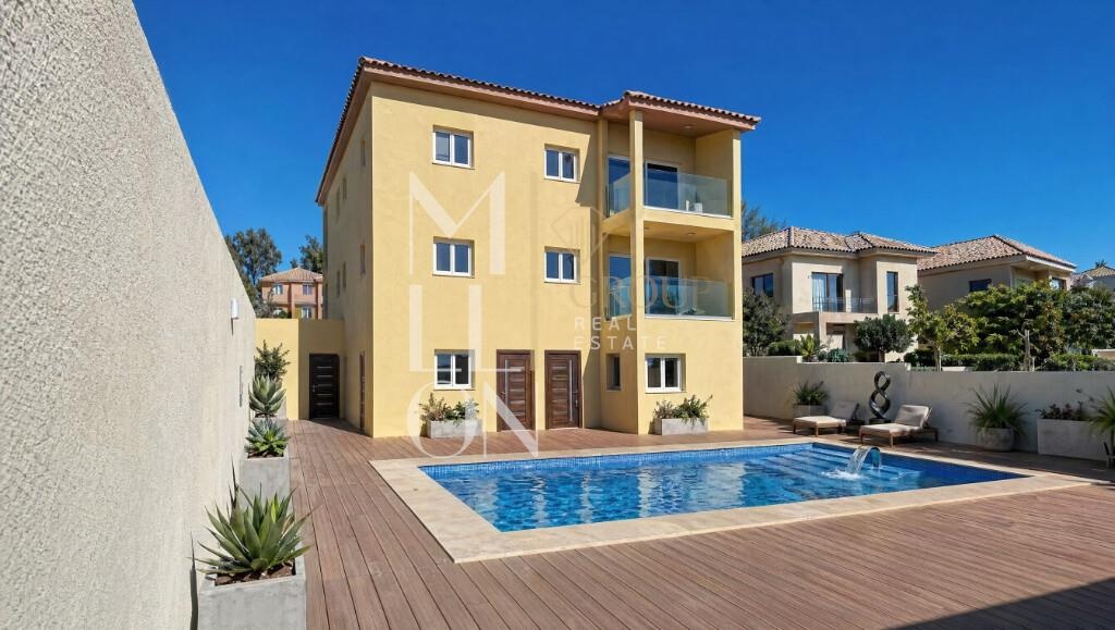 Exclusive development in a gated community with only 7 apartments.