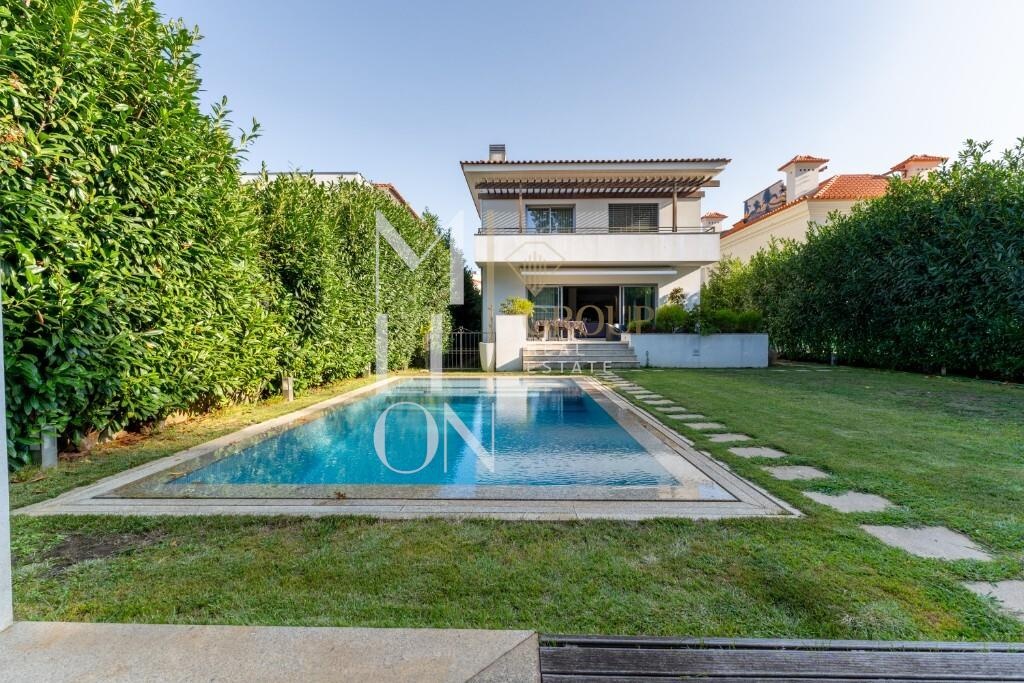 Independent house in Foz do Douro, Porto