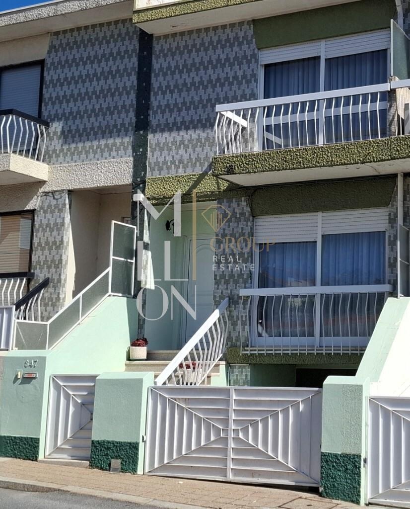 4 bedroom house in São Mamede Infesta