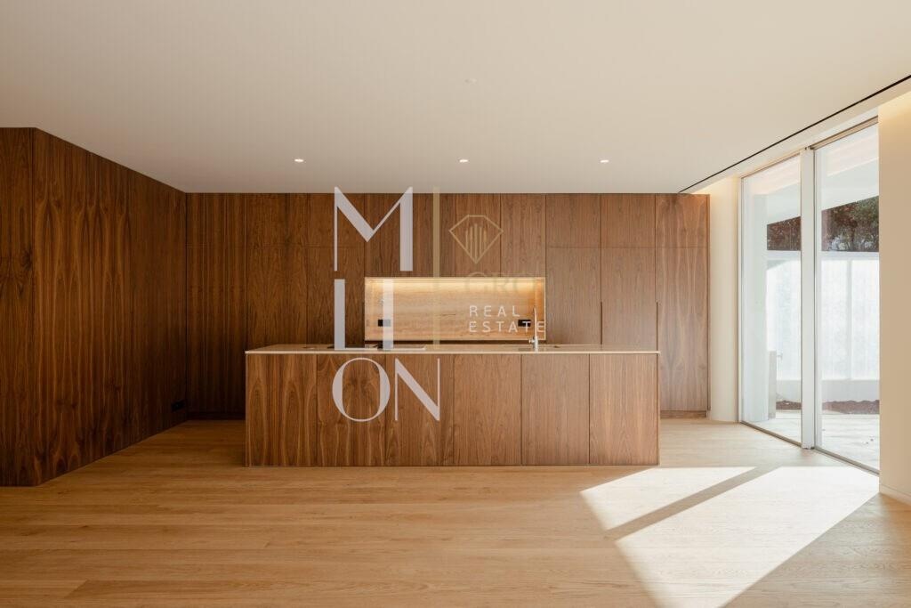 Luxuoso apartamento T2 - duas suites- para arrendamento na avenida da Boavista